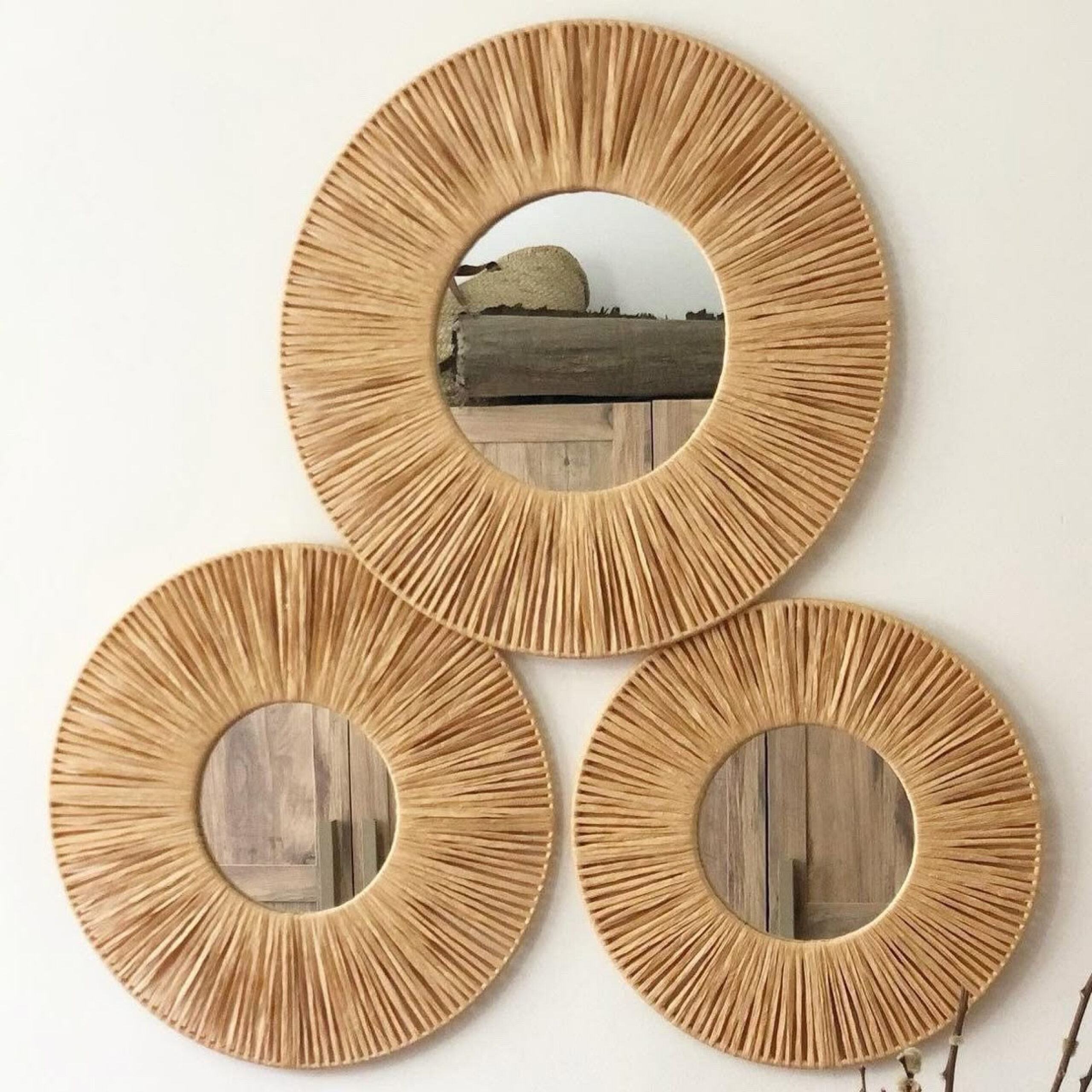 Trendy wall decoration for modern lifestyle